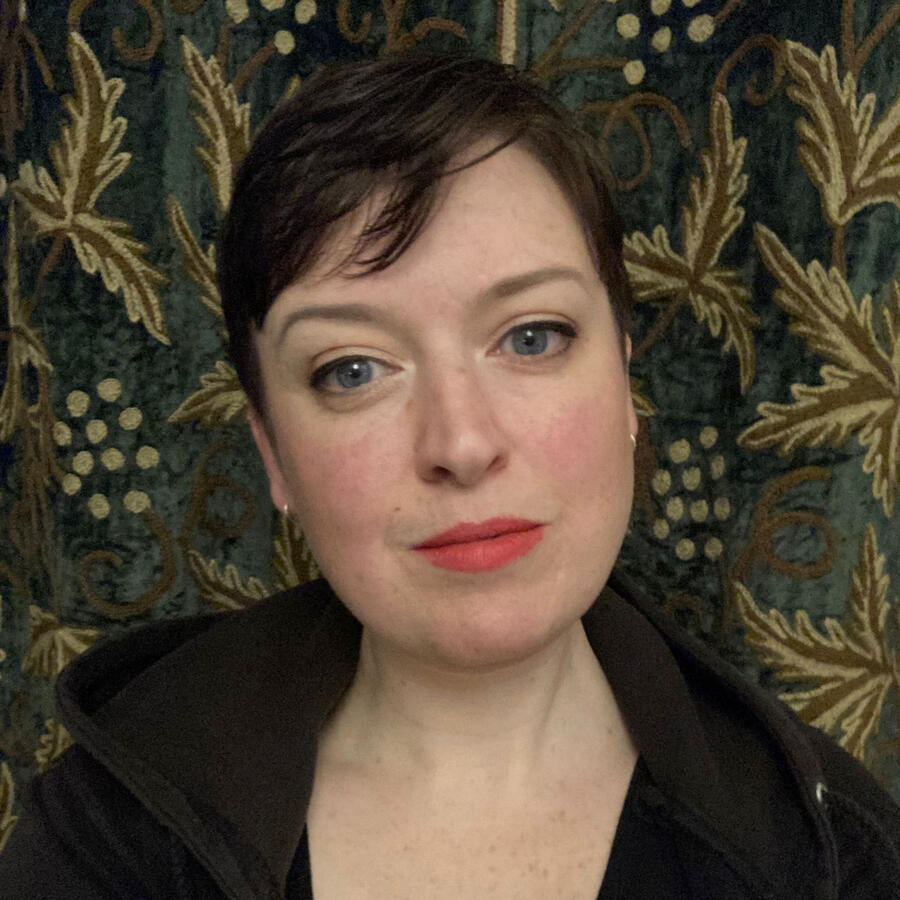 Yvris headshot