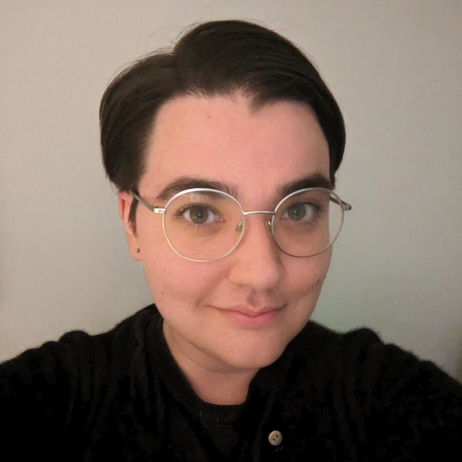 Maddy headshot