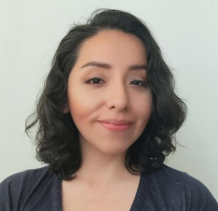 Aida headshot