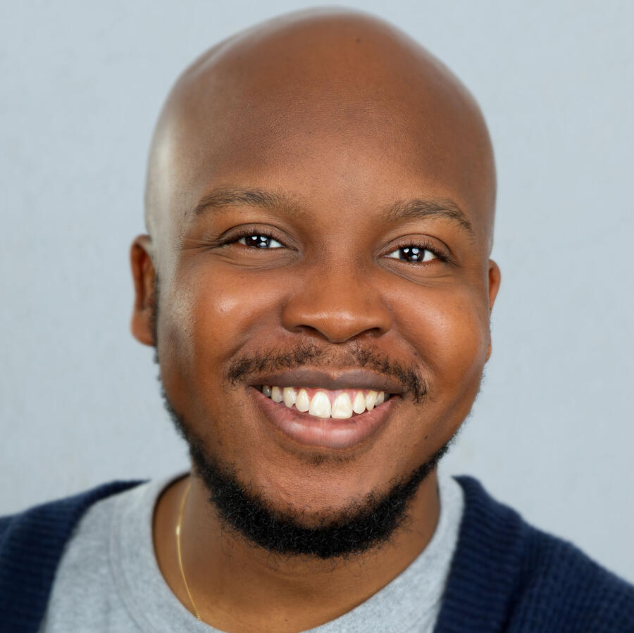 Folarin headshot