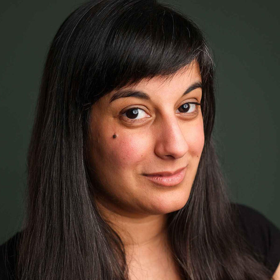 Michelle Headshot